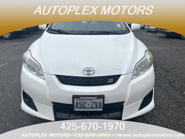 2010 TOYOTA MATRIX S - AWD - $8,99563482693625985121