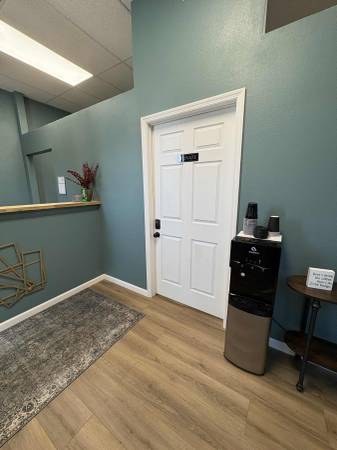 $1,500 / 1025ft2 - Beautiful Built Out Office Space Move-In Ready Today 1000sqft. (Palm Coast/Bunnell)63791525564161124