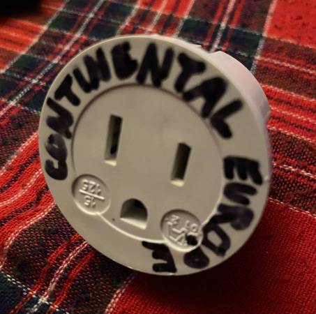 Electric plug adapter for Continental Europe (GAB) 1