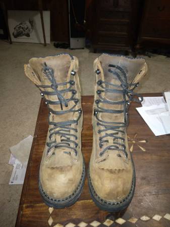 Work boots 1