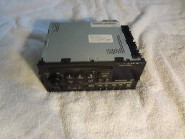 Delco Electronics Model: 09383075 CD Radio OEM - electronics - by
