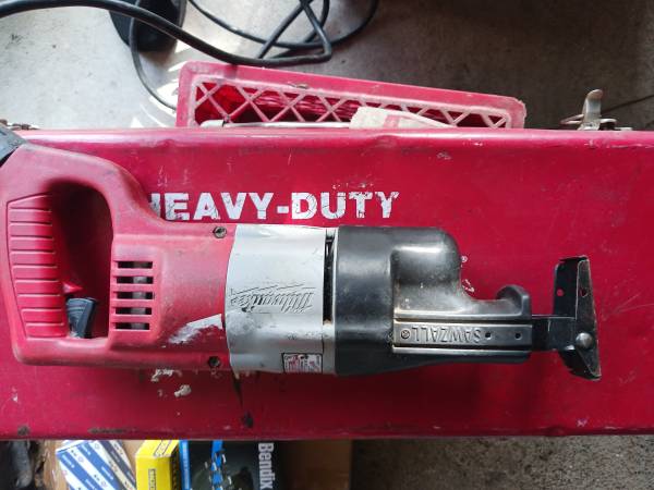 Milwaukee heavy duty electric Sawzall 1