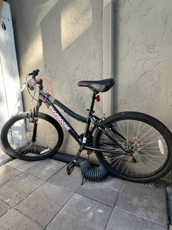 Woman 24' bike 1