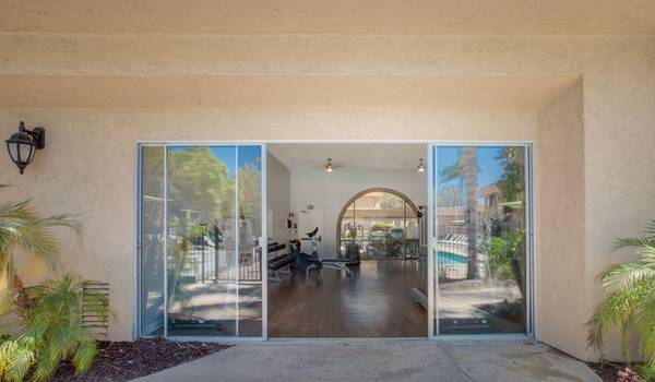 $2,235 / 1br - 733ft2 - Spacious 1x1 Available NOW! + $1500 OFF call for details! (Camarillo)63800519279873123
