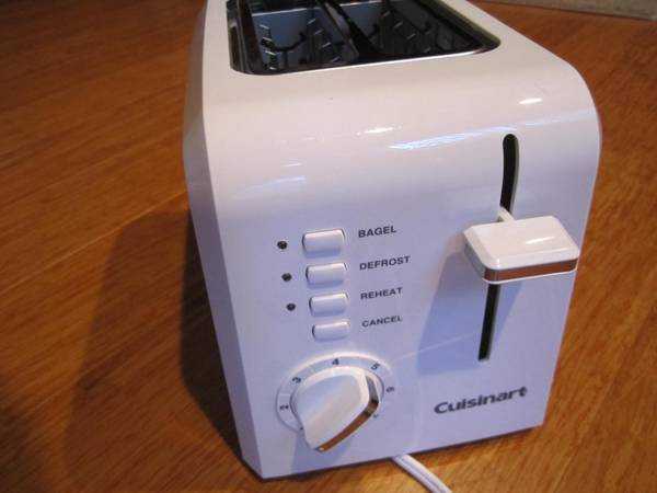 Cuisinart 2-Slice Toaster 1