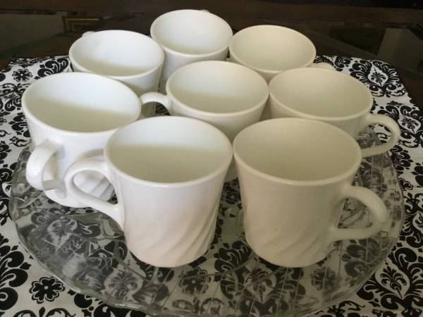 Like New white ceramic small cups 8 pieces in total 1