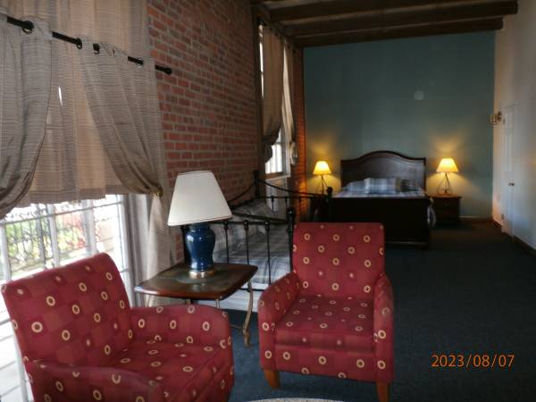 $350 / 1br - 334ft2 - Furnished Apartments Within a Lovely Historic Building and Gardens. (New Orleans)63903650286595122