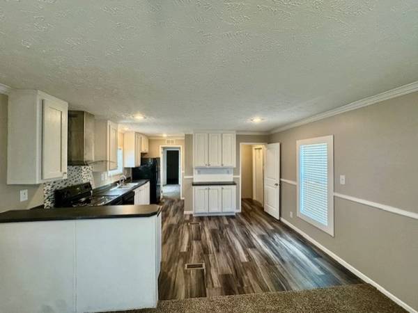 $1,599 / 3br - 1152ft2 - Live in the heart of it all! Gainesville's prime neighborhood awaits. (Gainesville)63822864125697120