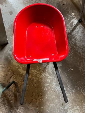 Radio Flyer Mini Wheelbarrow 1
