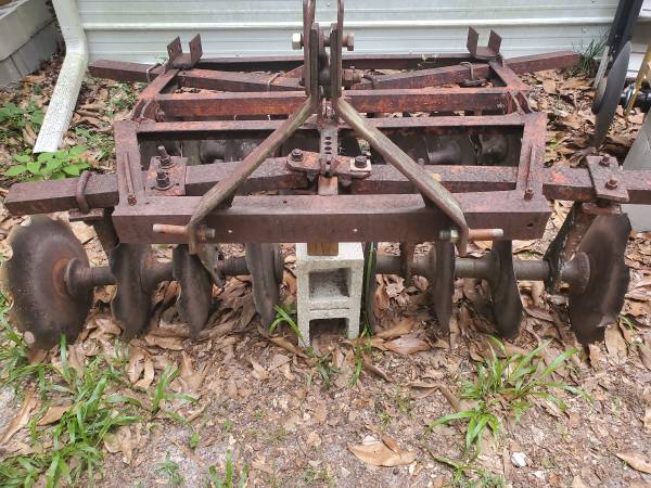 3 point hitch disc 1