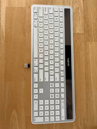 Logitech wireless keyboard 1