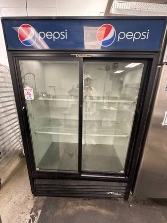 commercial refrigerator 1