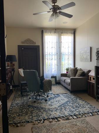$745 / 183ft2 - Office Available at the McCormick Mansion63972530847490121