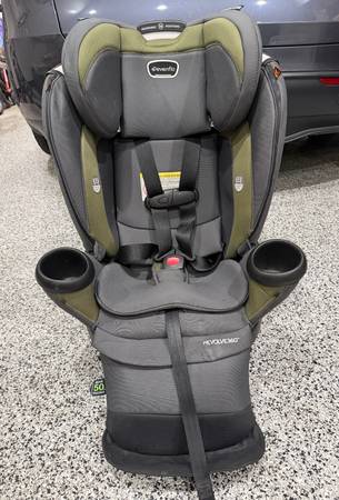 Evenflo Revolve360 Extend Convertible Car Seat with 360 Rotation 1