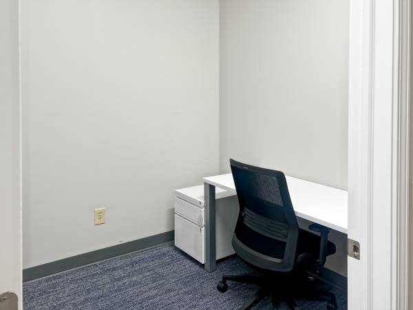 Private small office With Flexible Lease Options 1