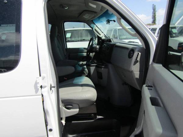 2012 Ford E-Series E 350 - Photo 9