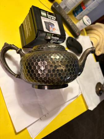 Silver plated ware, 2 pots, serving tray and sugar bowl 1