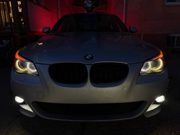 BMW 550i Sport - Silver Arrow 1