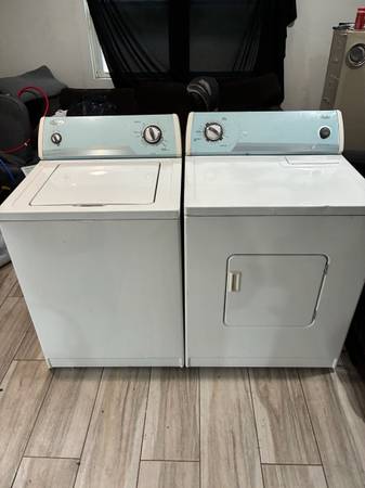 Whirlpool Matching Washer And Dryer Set Electric 1