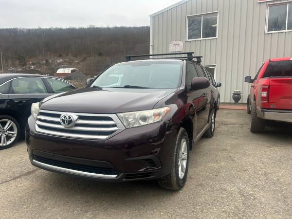 2013 Toyota Highlander SE AWD 4dr SUV 1