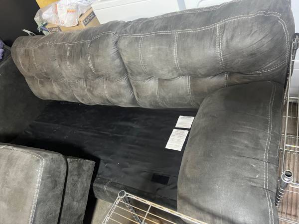 Gray sectional with ottoman 1