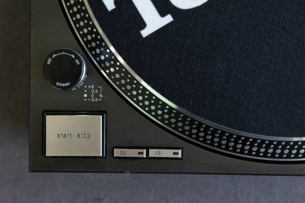 Black Technics SL-1210MK2 / SL-1200MK2 – Excellent Condition
