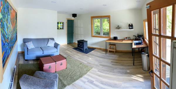 Roberts Creek Furnished Cabin for Rent 5