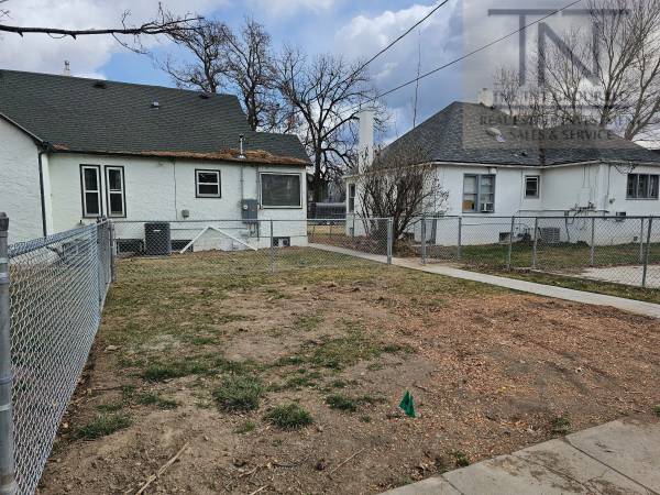 $1,300 / 2br - 1060ft2 - ALL UTILITIES INCLUDED!  2BD |  1BA  -  Basement Unit Available Soon (Caldwell)63794993540611124