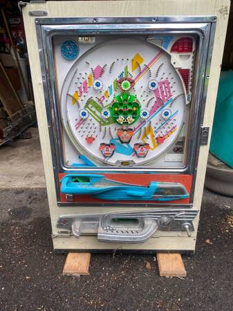 Vintage SANKYO Pinball 1