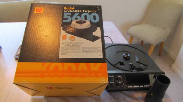 KODAK CAROUSEL PROJECTOR 5600 1