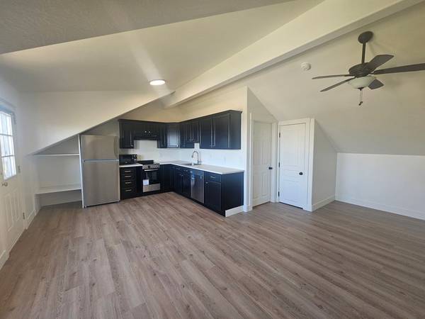 Private studio Apt 1