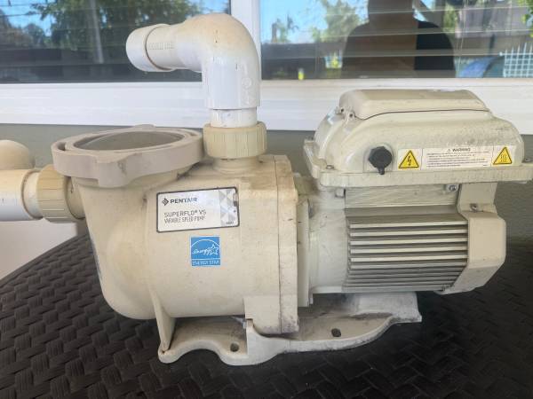 Pentair variable pool pump(used) 1.5 hp 1