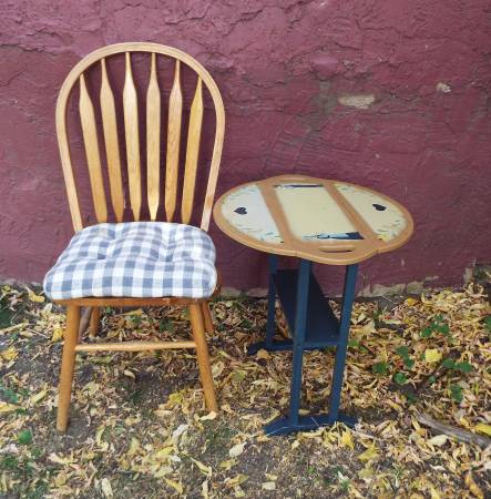 tiny slender drop leaf end table 1