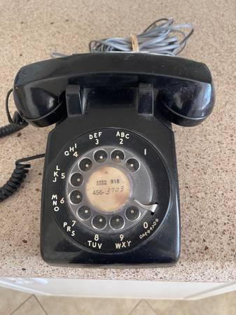 VINTAGE ROTARY TELEPHONE - C. 1960'S ROTARY PHONE 1