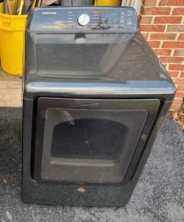 Samsung 7.4 Cu. Ft. Electric Dryer in Black 1