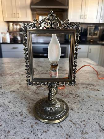 Vintage Brass Frame Table Lamp 1