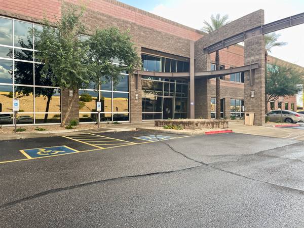 Office space available immediately 1