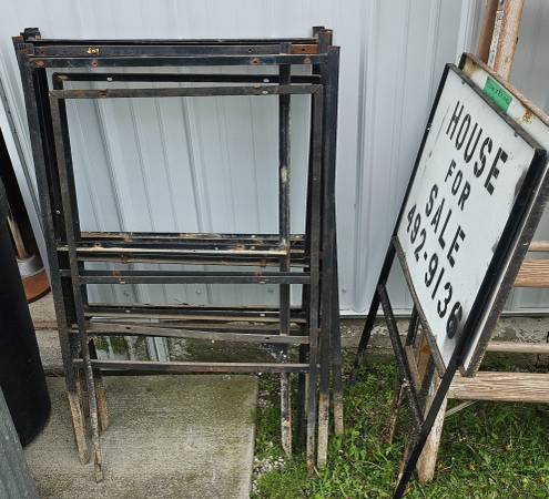8-STEEL YARD SIGN FRAMES/ REALTOR/ GARAGE SALE, ETC 1