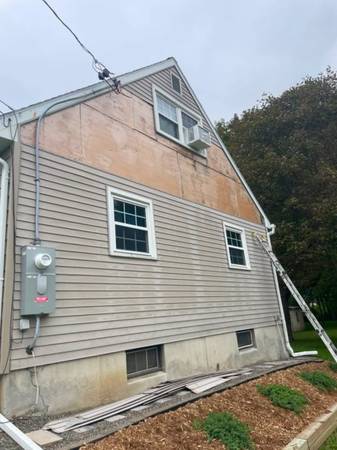 Looking for siding and fasica repairs 1