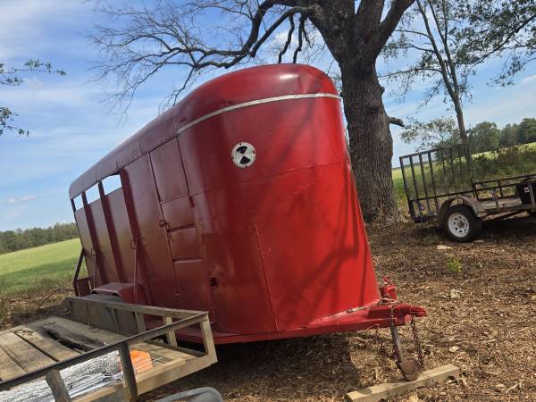 18 ft cattle trailer 1