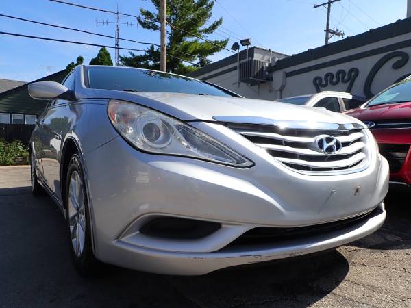 2011 Hyundai Sonata *149,000 miles*Keyless*Bluetooth* 1
