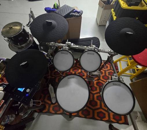 Simmons SD1200 electronic drumset 1