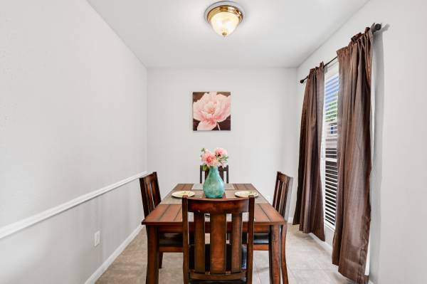 Do you need a larger Apt? The Terrace Apt gives you the solution...63761037411459121
