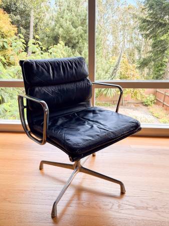 Eames Herman Miller Soft Padded Aluminum Group Chair - 1973 - Rare! 1
