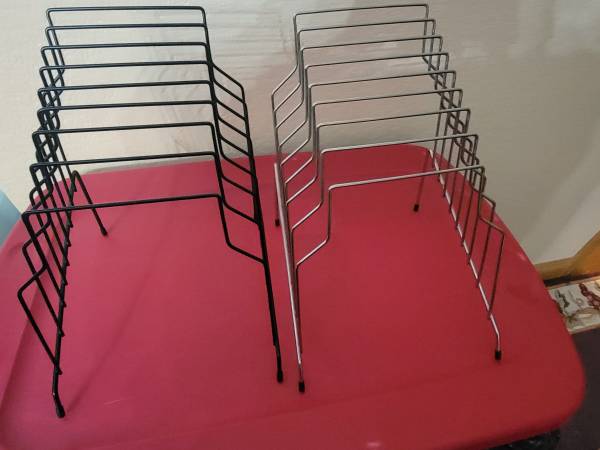 File Sorter 8 Sections Black or Chrome Wire 1