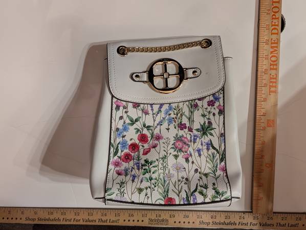 IMAN Purse / Backpack / Knapsack 1