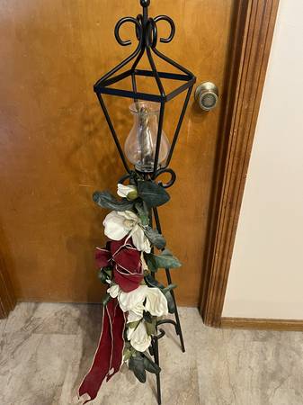 Standing candle holder 1
