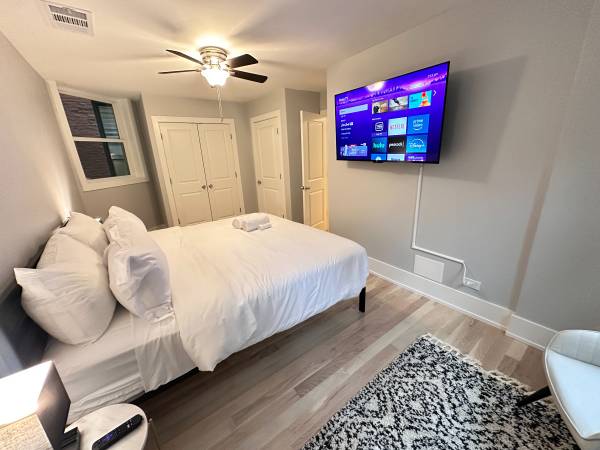 $3,500 / 2br - 1100ft2 - Elegante condominio completamente amueblado y listo para mudarse en Gold Coast (Gold Coast)63781420162819121