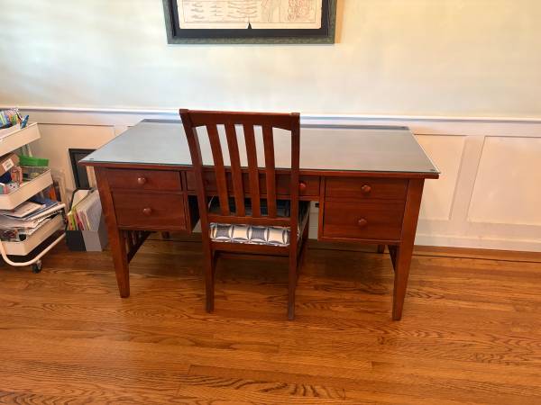 Ethan Allen Solid Wood Desk w/ Glass Top – Dovetail Drawers – Excellent Cond 1