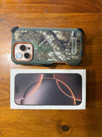 iPhone 16 Pro Max 1